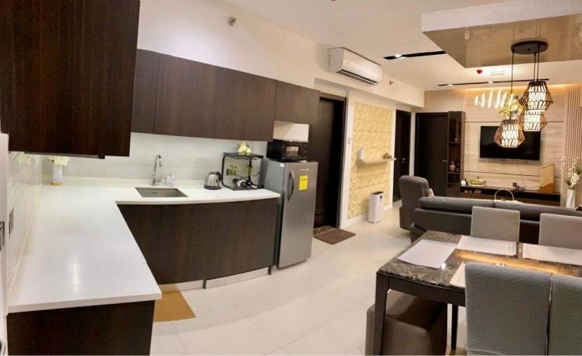 Aeon Towers Executive Suite 2Br 18Th Floor Davao City Екстериор снимка